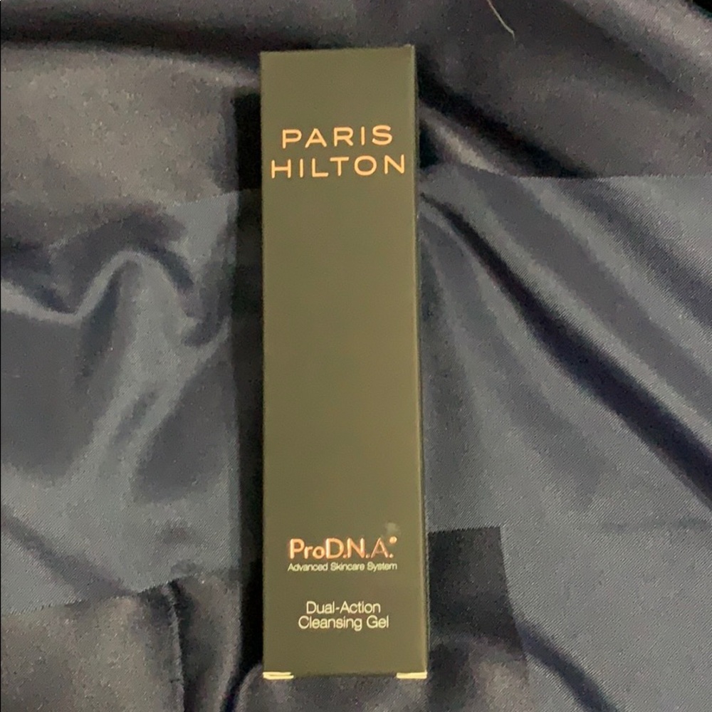 Paris Hilton first jump cleanser